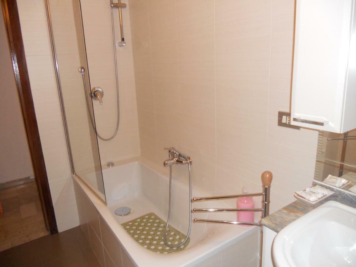 Khatuna Home Bari Bagian luar foto